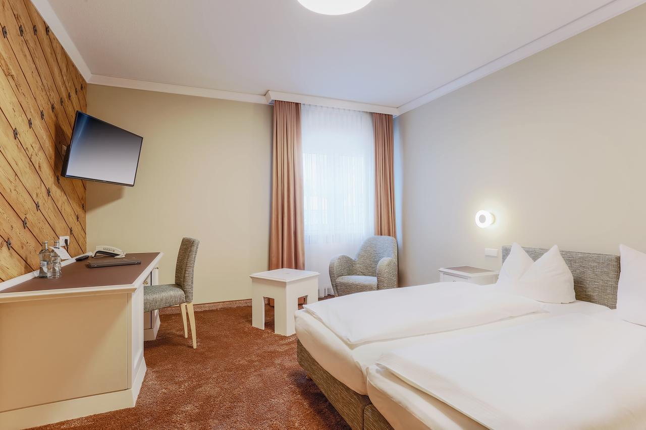 Hotel - Restaurant Erich Roediger Bad Staffelstein Εξωτερικό φωτογραφία